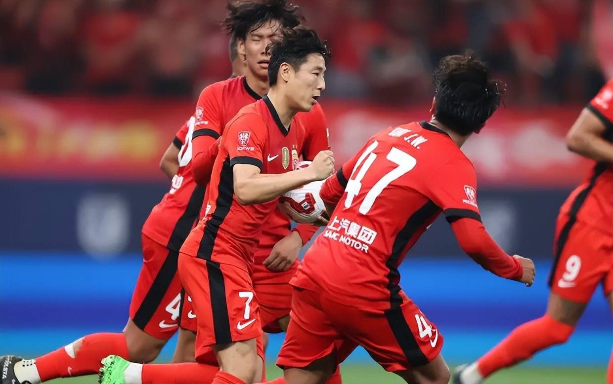 PG在线网站-上海绿地申花大胜杭州绿城，中超积分稳定增长